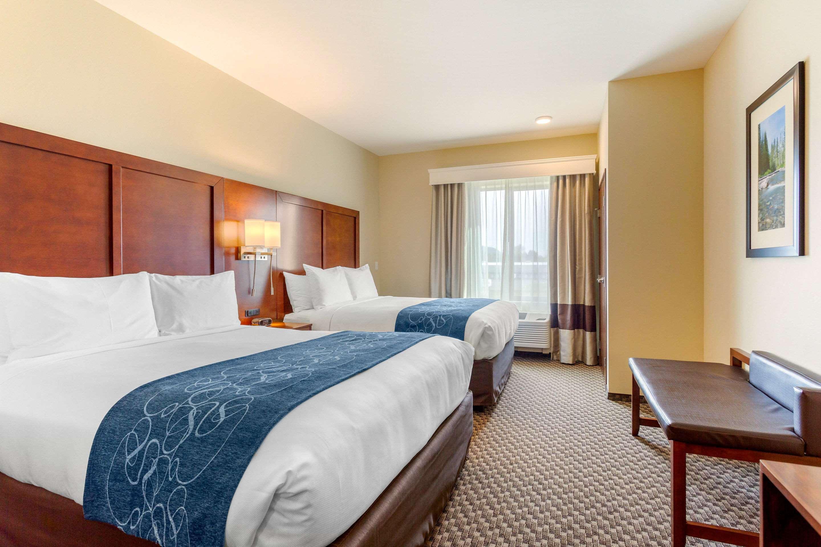 Comfort Suites Burlington Near I-5 Zewnętrze zdjęcie