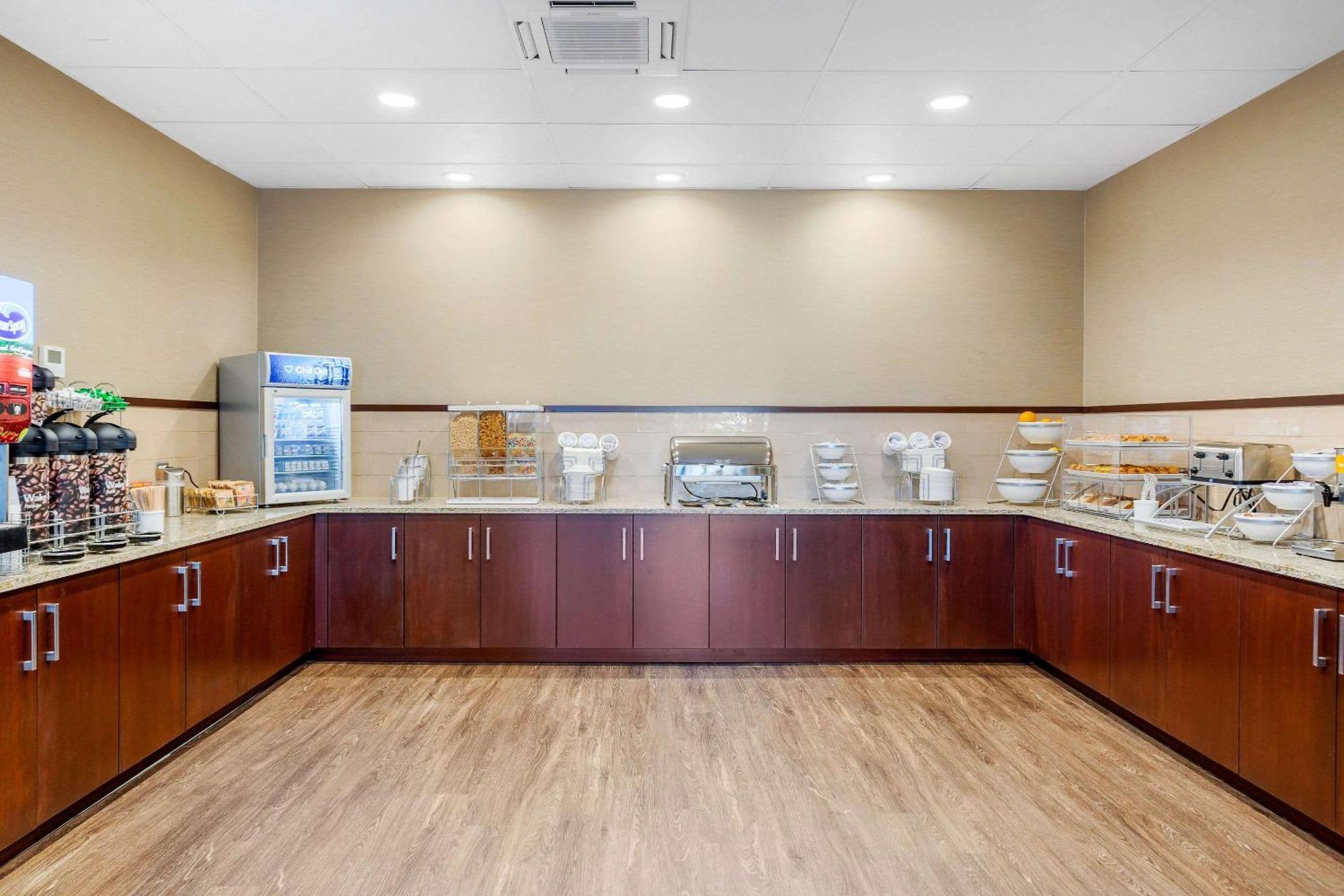 Comfort Suites Burlington Near I-5 Zewnętrze zdjęcie
