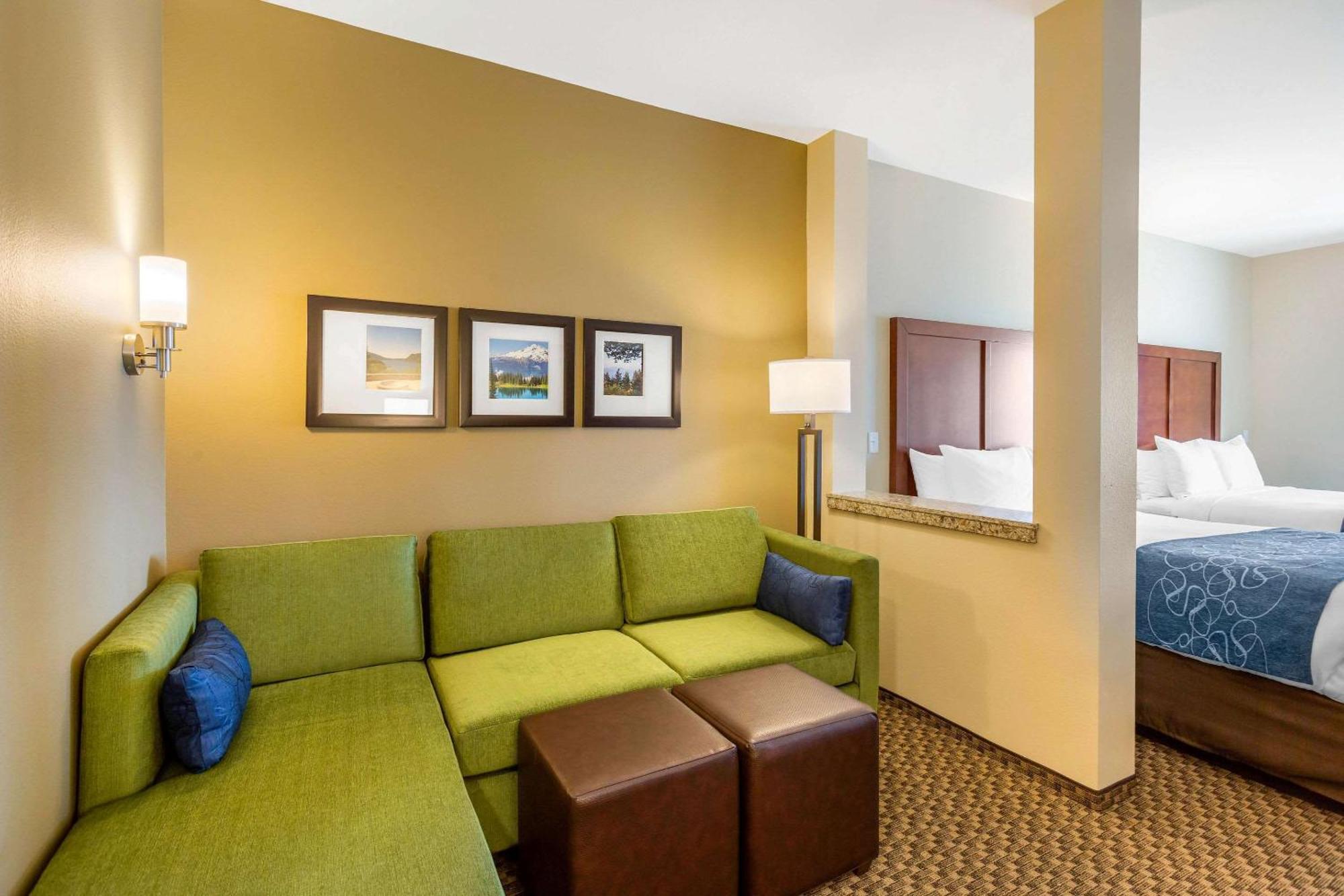 Comfort Suites Burlington Near I-5 Zewnętrze zdjęcie
