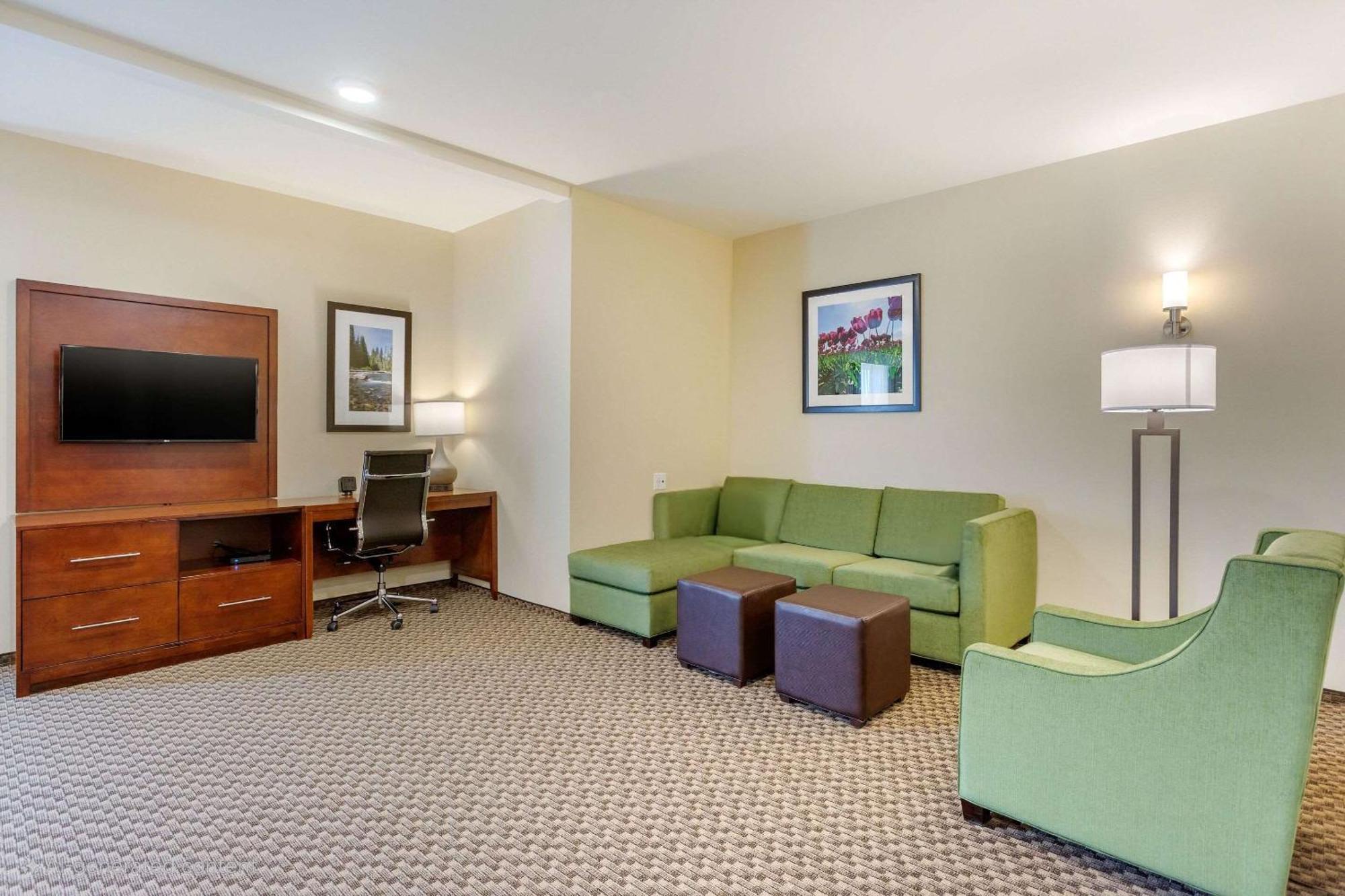 Comfort Suites Burlington Near I-5 Zewnętrze zdjęcie