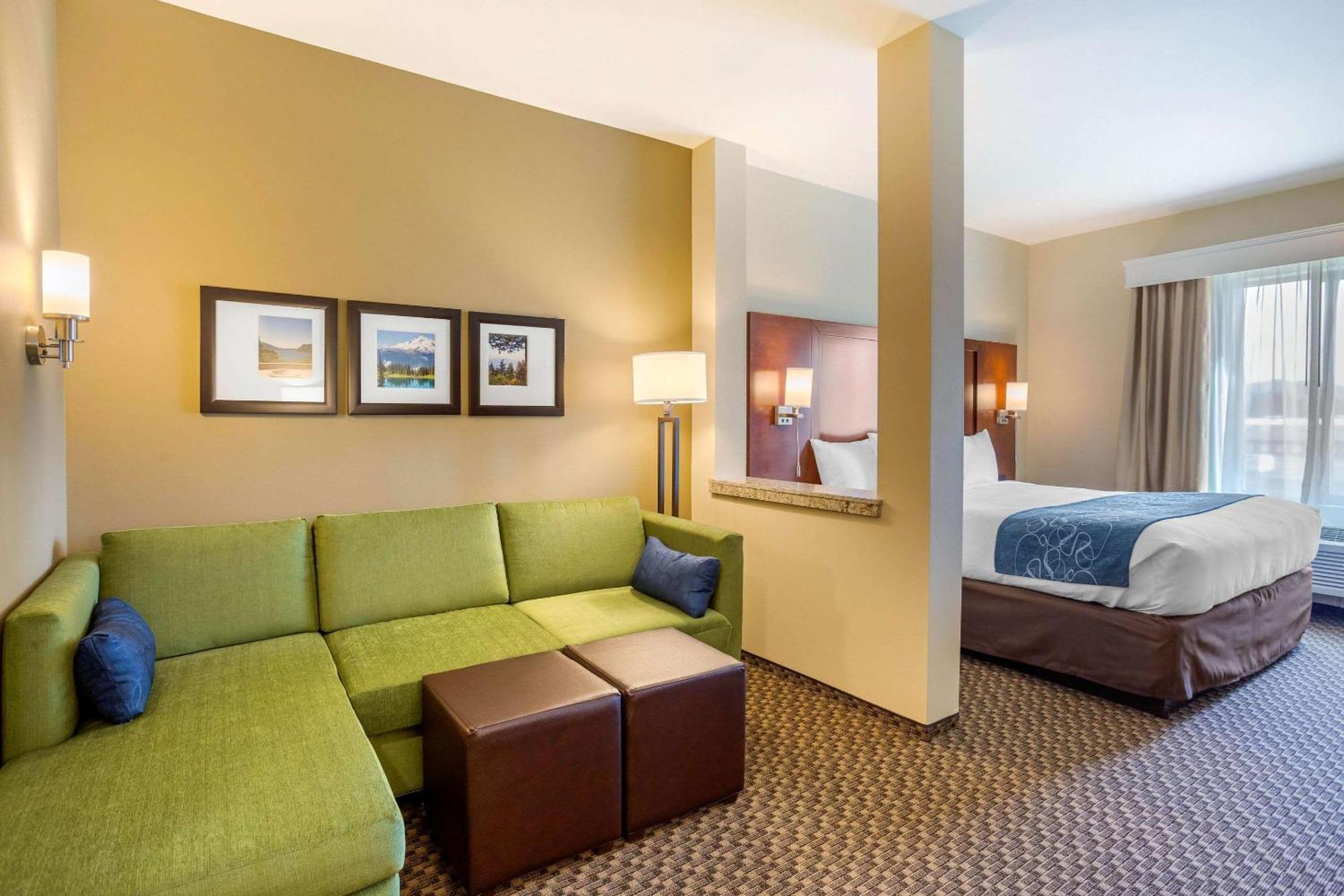 Comfort Suites Burlington Near I-5 Zewnętrze zdjęcie